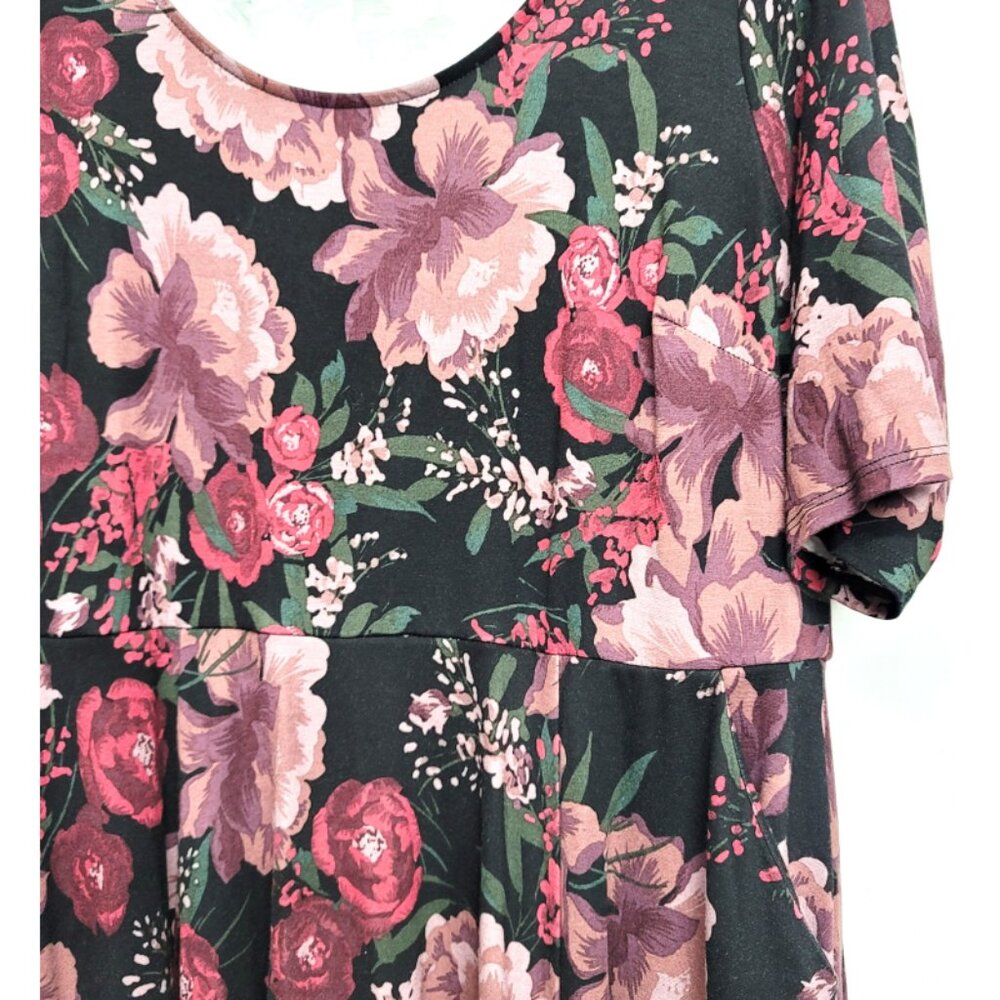 Black Floral Midi Dress with Scoop Neck - Picture 7 of 11